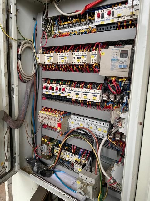 4LC102507-Caselli-Group-TOP-AND-BOTTOM-WIDE-BELT-SANDER-SAC-4R-300 (3).jpeg